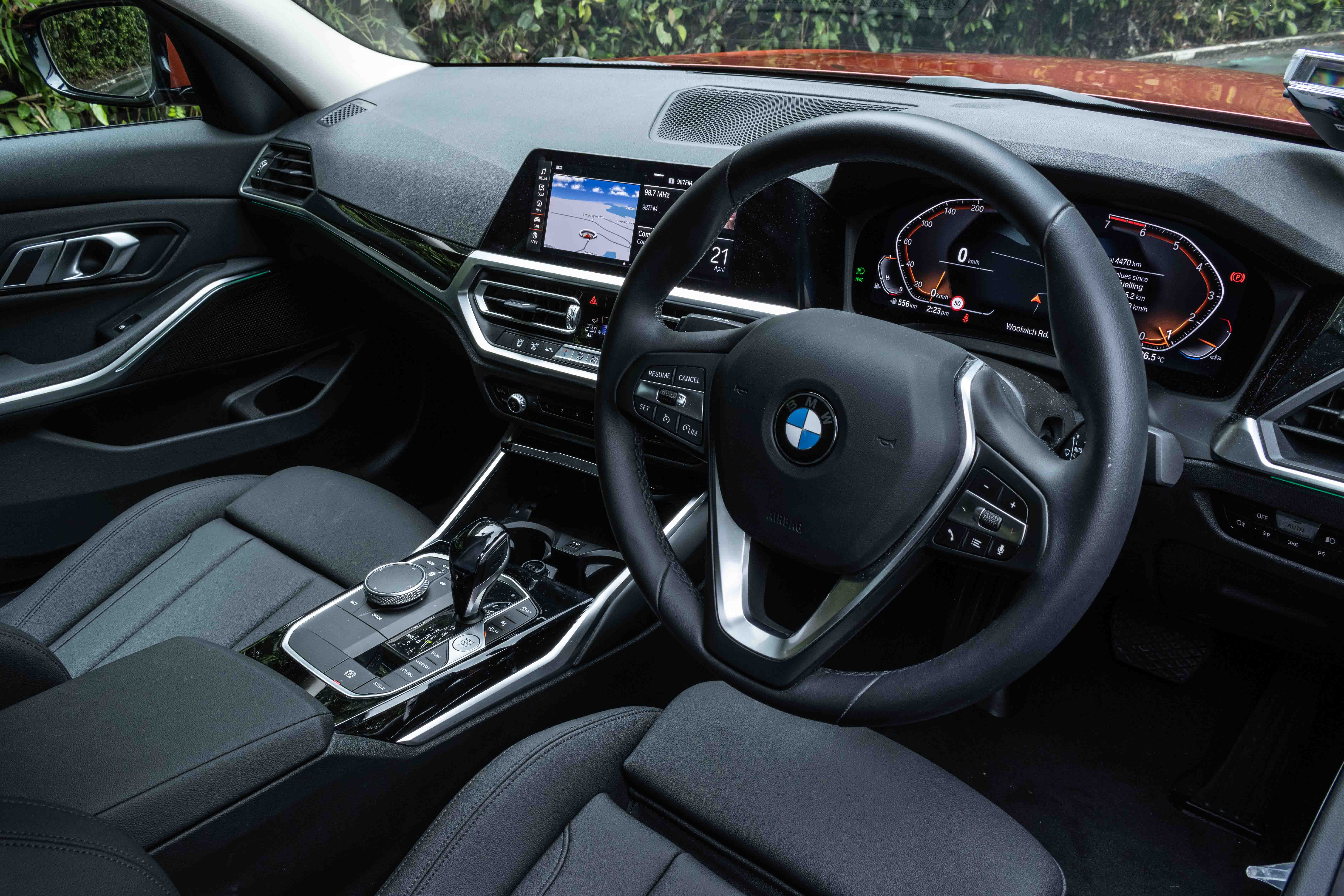 2021 BMW 318i Sport Singapore - Dashboard