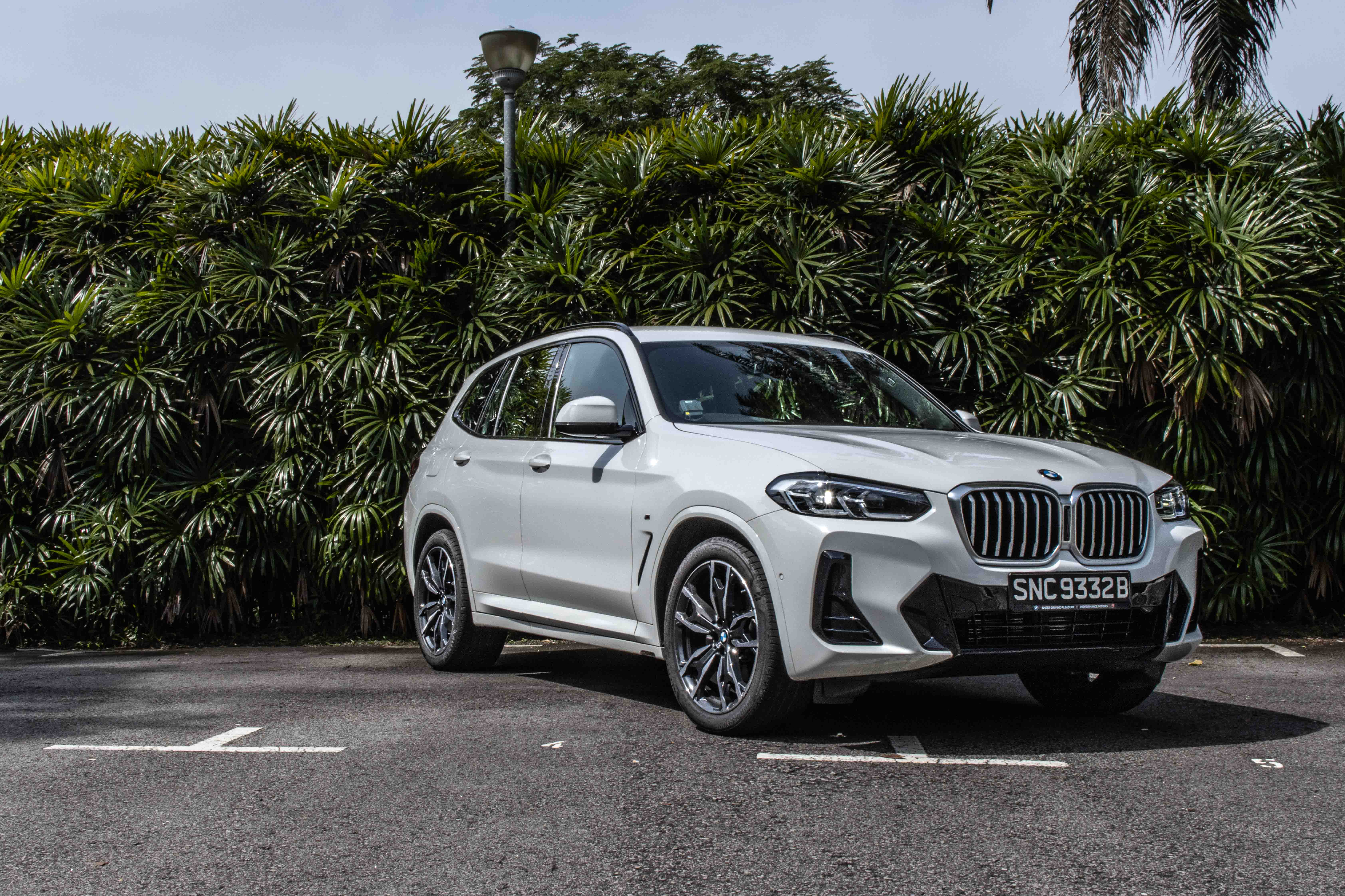 2022 BMW X3 xDrive30i M Sport Singapore - Front right view