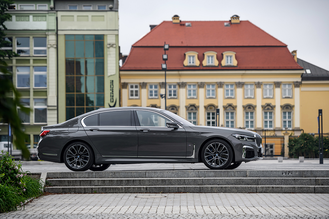 BMW 750d G11 Poland - Right side