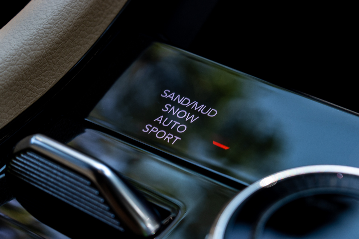 2023 Jeep Grand Cherokee 2.0 Turbo Singapore - Drive mode switches