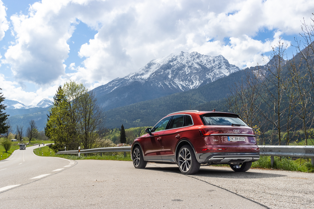 2022 Audi Q5 2.0 S Line Review Berchtesgaden Germany : Rear left