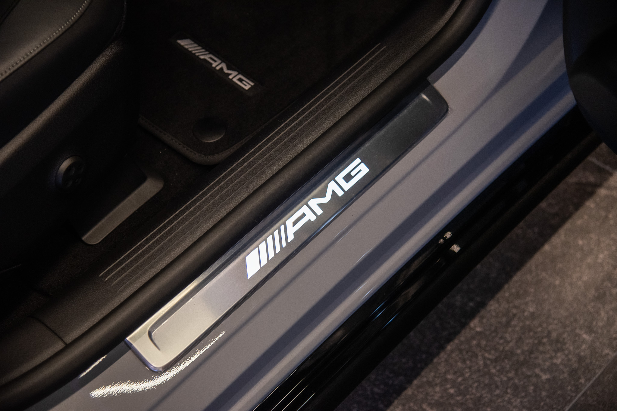 Mercedes-AMG EQE 43 4MATIC Sill Plate