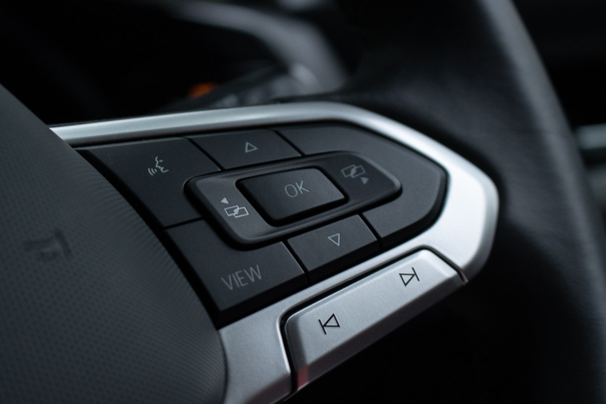 2023 Volkswagen Golf Life 1.5 96kW eTSI Singapore - Steering wheel detail