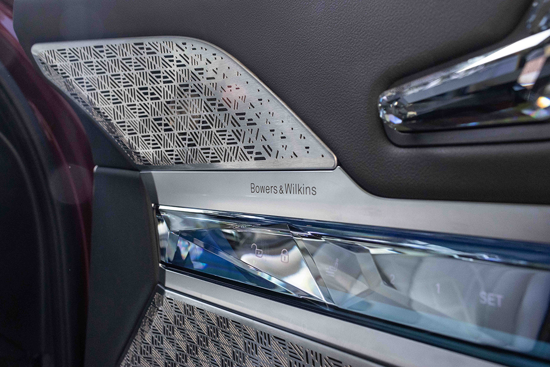 2022 BMW i7 xDrive60 Pure Excellence Singapore - Bowers & Wilkins Diamond Surround Sound System
