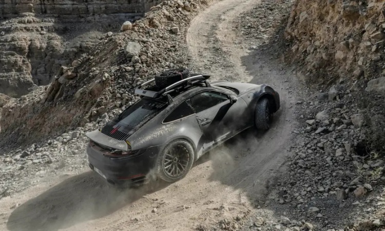 Hurrah! Porsche has confirmed that the 911 Dakar is coming