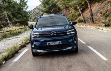 This is the new Citroën C5 Aircross… facelift
